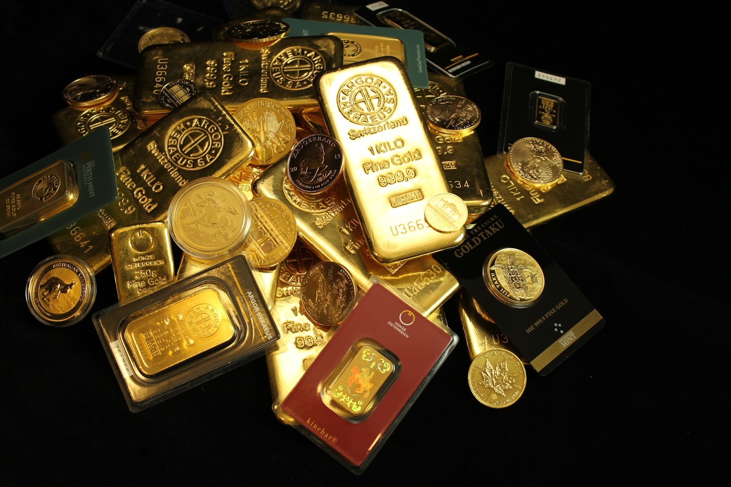 Market Trends Affecting Gold and Silver Investments